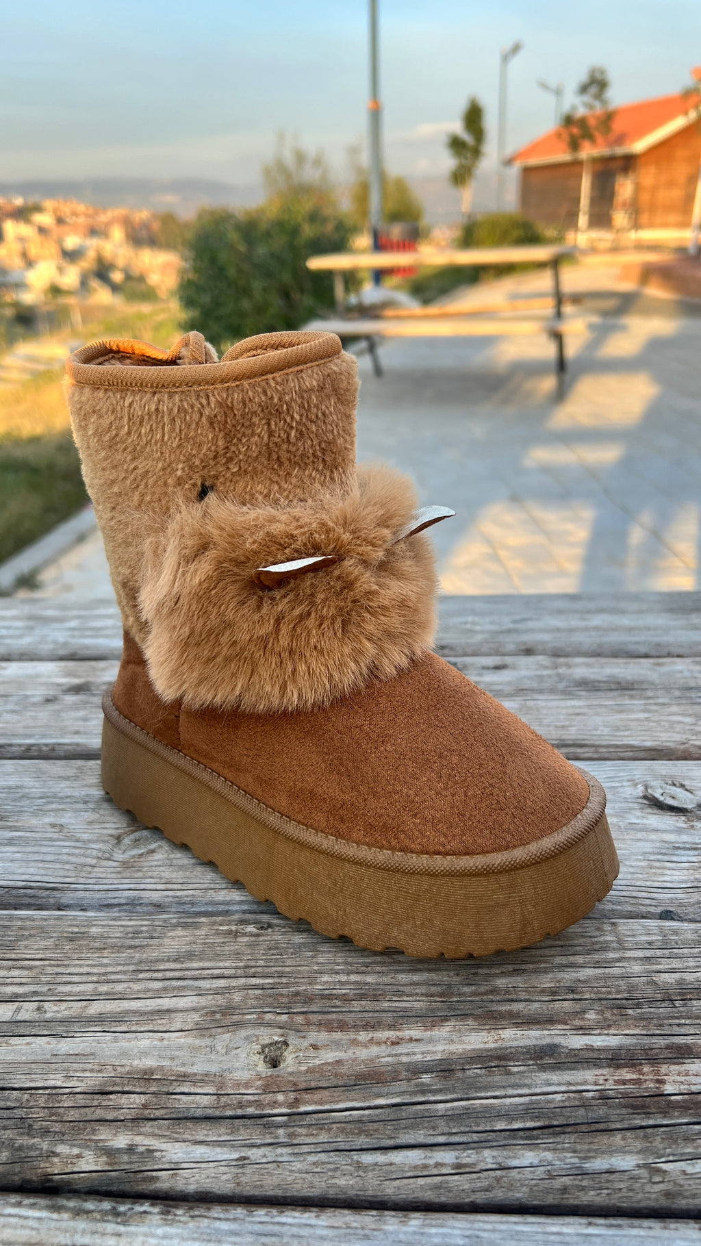 BOOTS CHAT