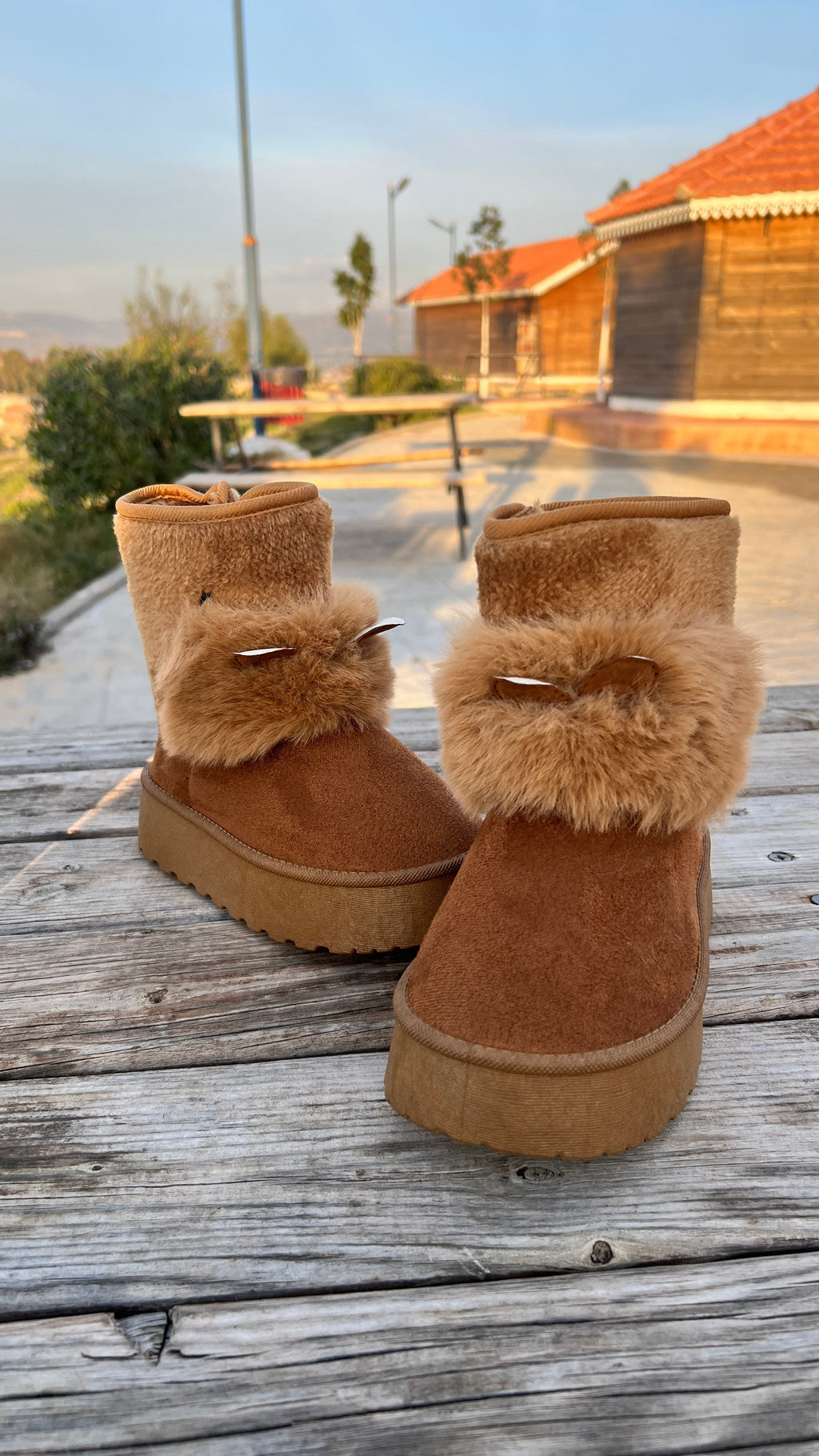 BOOTS CHAT