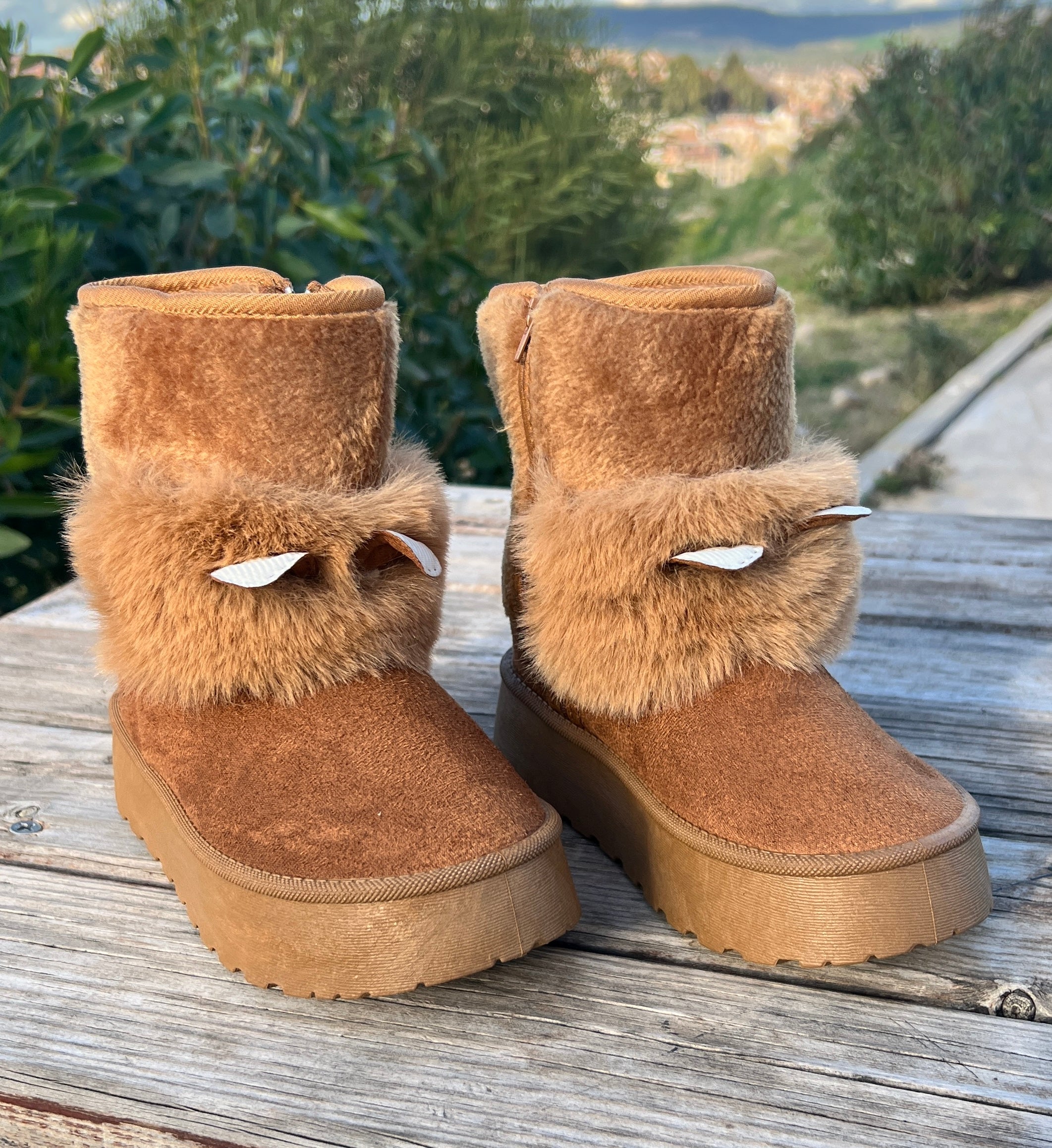 BOOTS CHAT